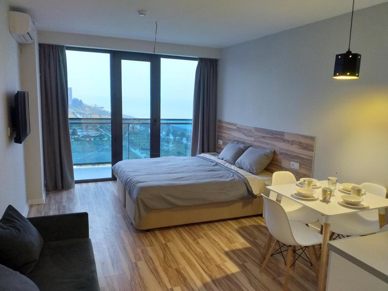 Batumi Beach Tower Ngoại thất bức ảnh