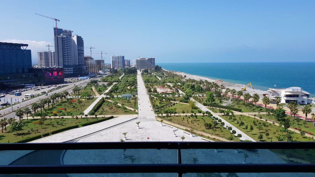 Batumi Beach Tower Ngoại thất bức ảnh